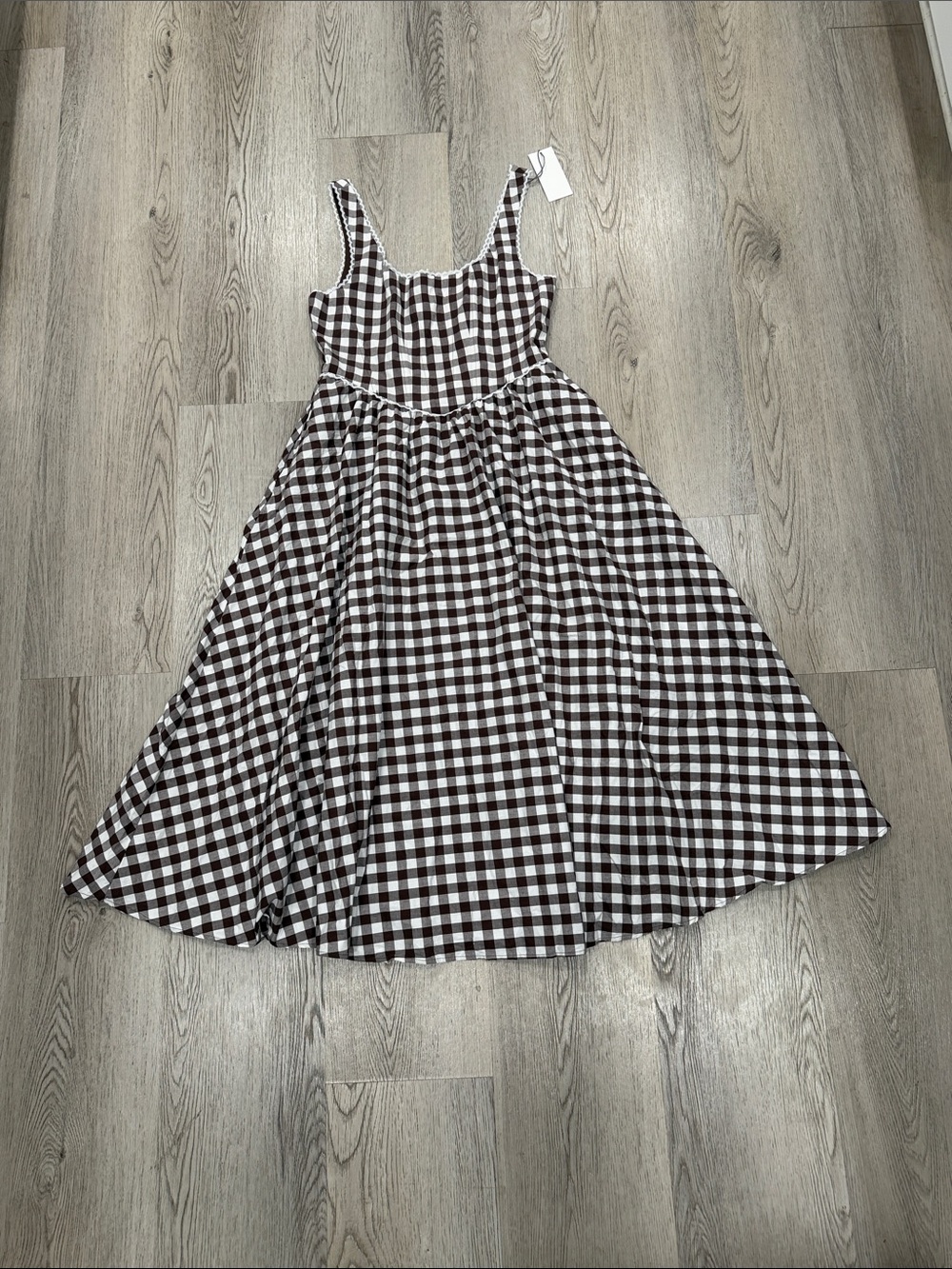 WAYF  brown & White Gingham Midi Dress